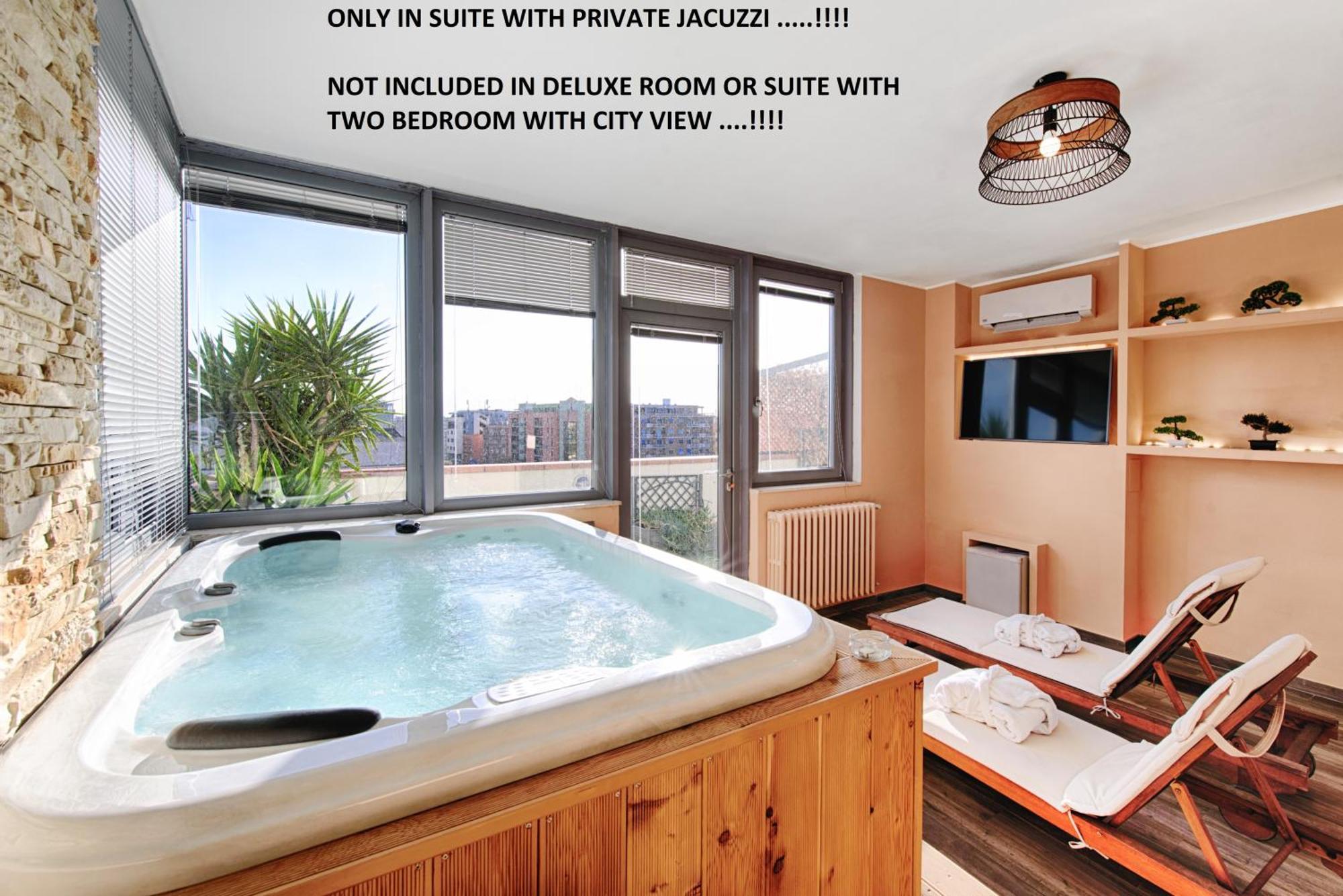 Penthouse Station Luxury Suites & Apartment Brindisi Bagian luar foto