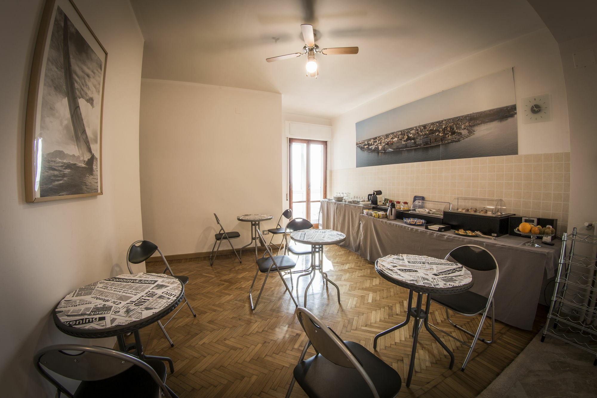 Penthouse Station Luxury Suites & Apartment Brindisi Bagian luar foto